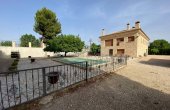3-6716/1047, 5 Bedroom 3 Bathroom Villa in Villena
