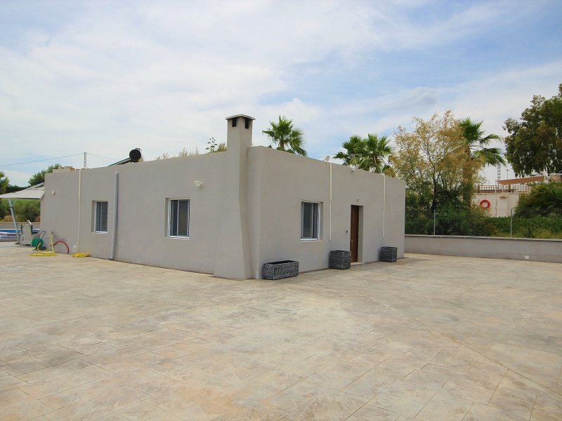4 Bedroom 1 Bathroom Villa in Aspe