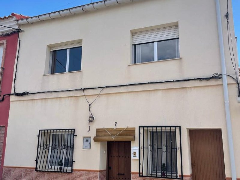 4 Bedroom 1 Bathroom Village house in Canada de la Lena