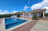 3-6585/1079, 4 Bedroom 3 Bathroom Villa in Sax