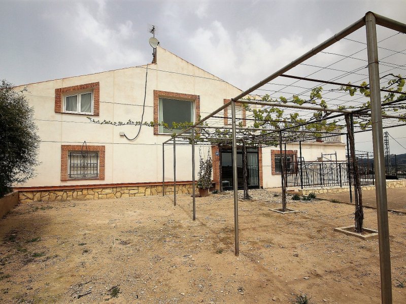 8 Bedroom 3 Bathroom Country house in Castalla