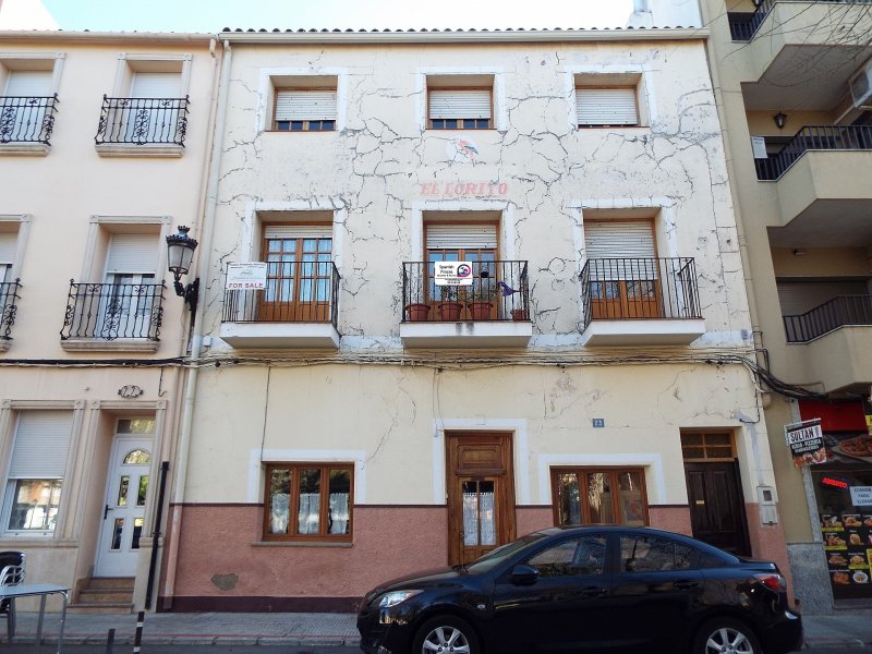 5 Bedroom 2 Bathroom Townhouse in Ayora
