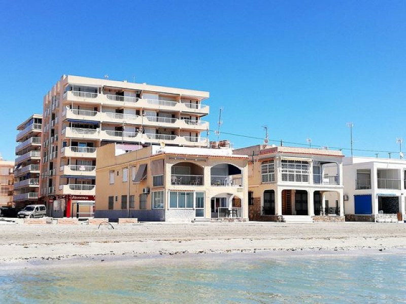 3 Bedroom 1 Bathroom Apartment in Santa Pola