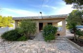 3-6357/1122, 4 Bedroom 1 Bathroom Villa in Sax