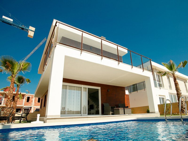 3 Bedroom 3 Bathroom Villa in Gran Alacant