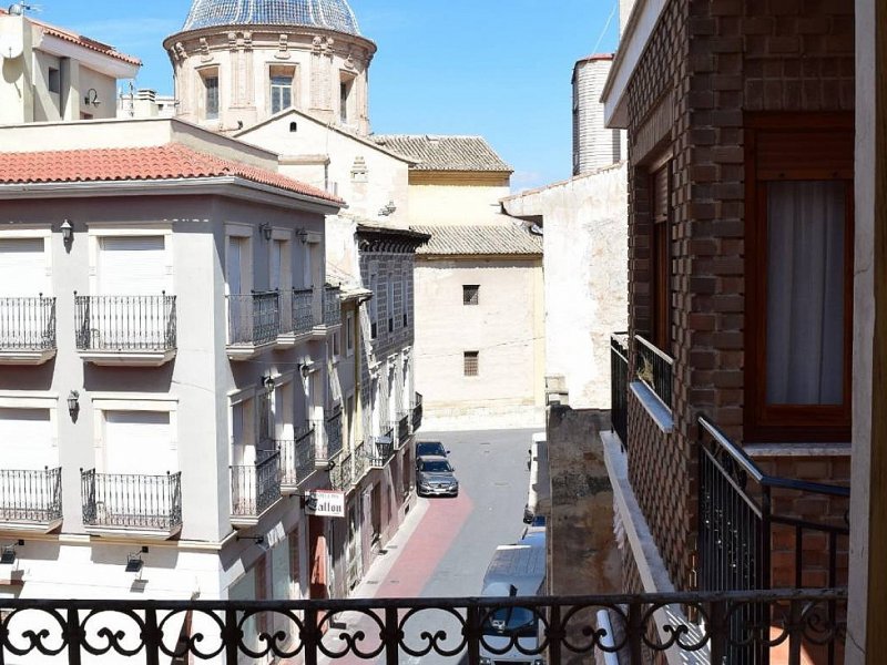 8 Bedroom 3 Bathroom Townhouse in Aspe
