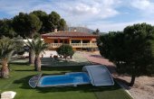 3-5233/1191, 4 Bedroom 2 Bathroom Villa in Petrer