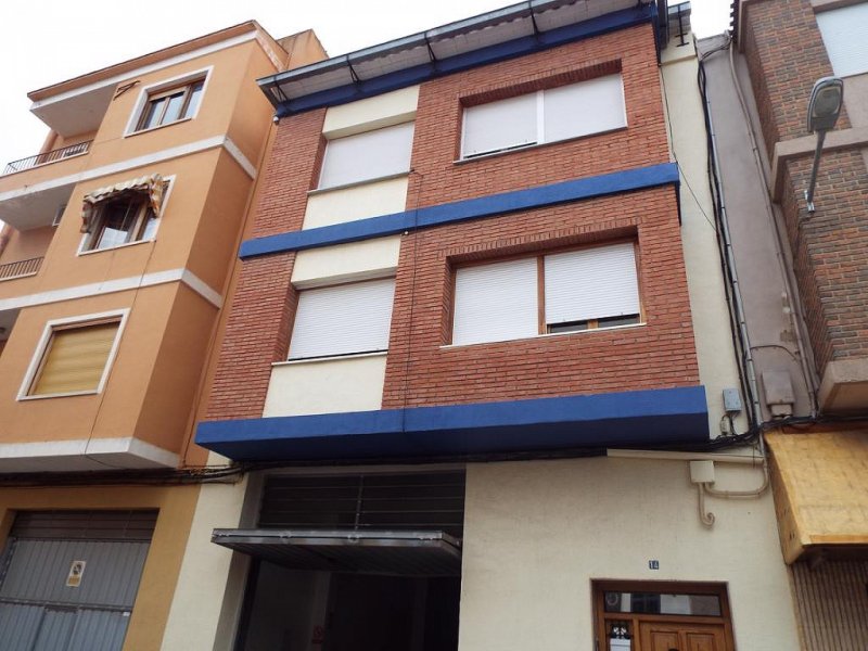 6 Bedroom 3 Bathroom Townhouse in Caudete