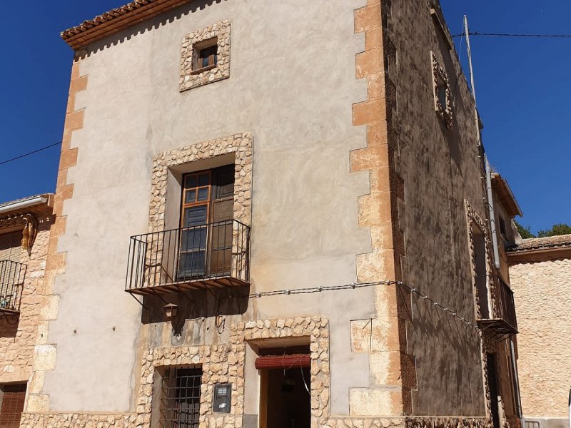 4 Bedroom 2 Bathroom Country house in Yecla