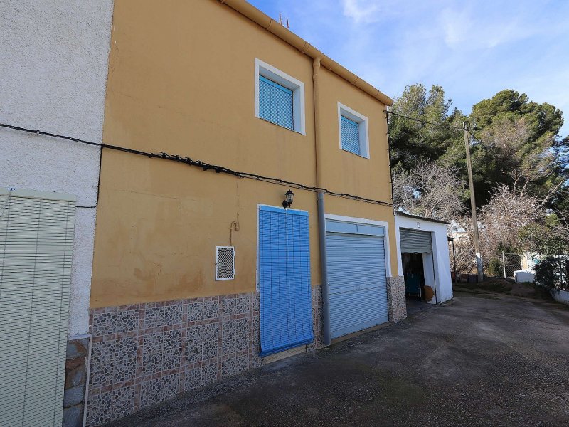 4 Bedroom 1 Bathroom Townhouse in Yecla