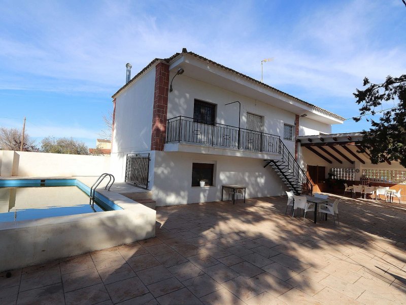 5 Bedroom 2 Bathroom Country house in Yecla