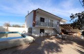 3-4682/1240, 5 Bedroom 2 Bathroom Country house in Yecla