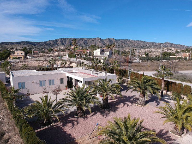 4 Bedroom 2 Bathroom Villa in Monovar