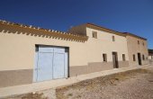 3-3842/1292, 3 Bedroom 1 Bathroom Country house in Yecla