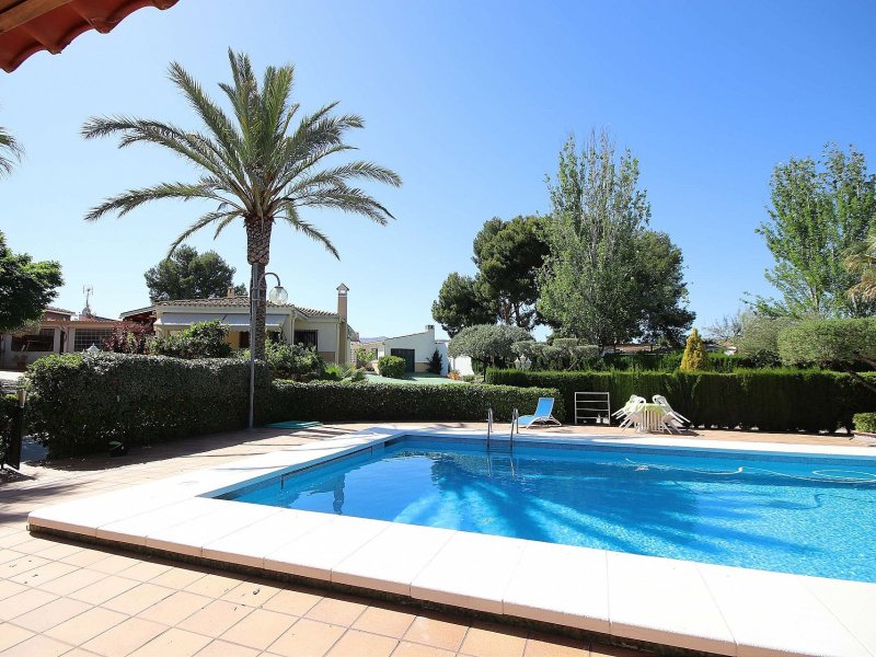 3 Bedroom 2 Bathroom Villa in Monovar