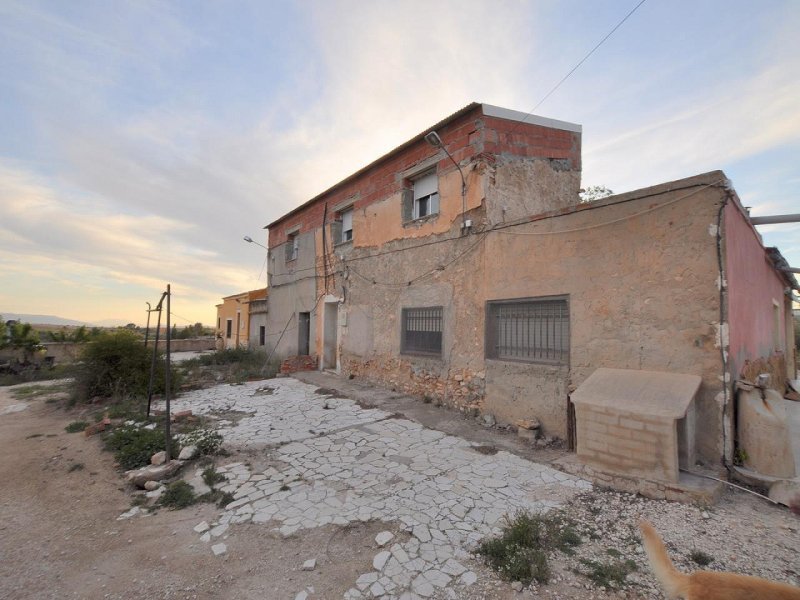 3 Bedroom 2 Bathroom Country house in Pinoso