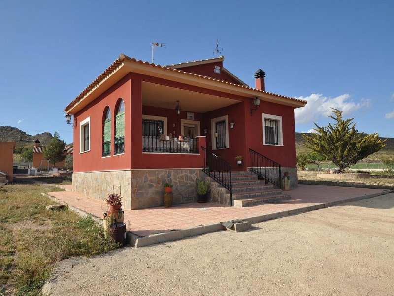 3 Bedroom 1 Bathroom Villa in Yecla