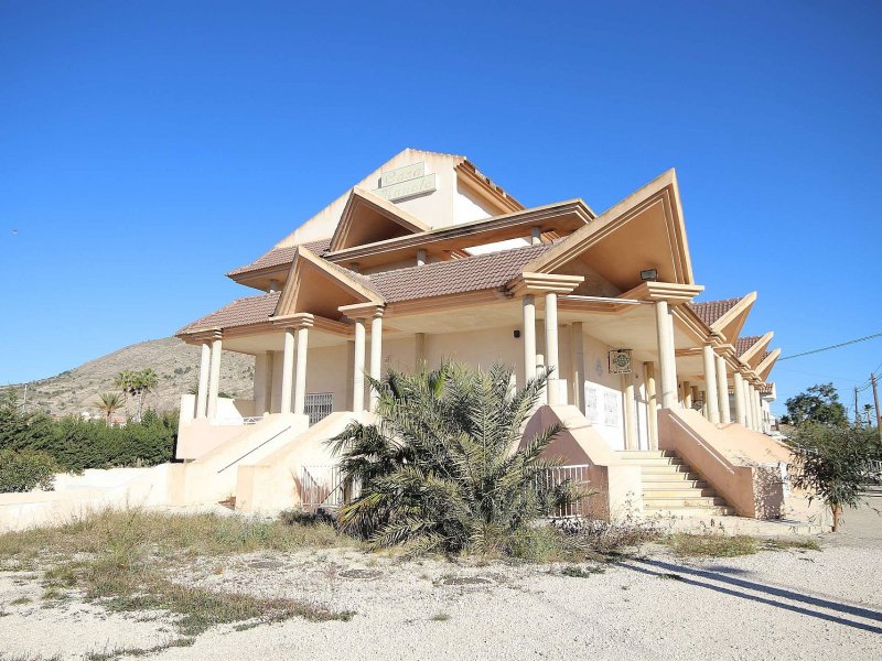 7 Bedroom 4 Bathroom Commercial in Fortuna