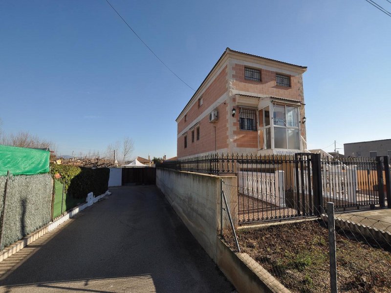 4 Bedroom 4 Bathroom Villa in Villena