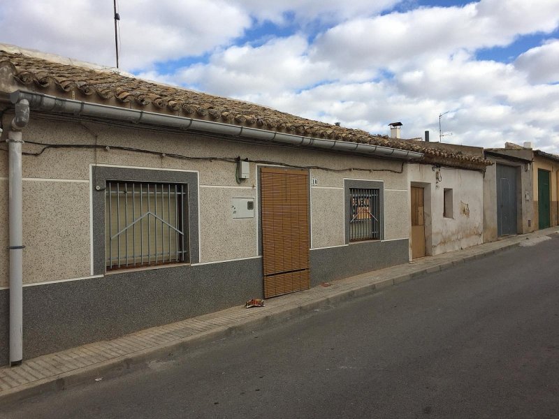 3 Bedroom 1 Bathroom Townhouse in Pinoso