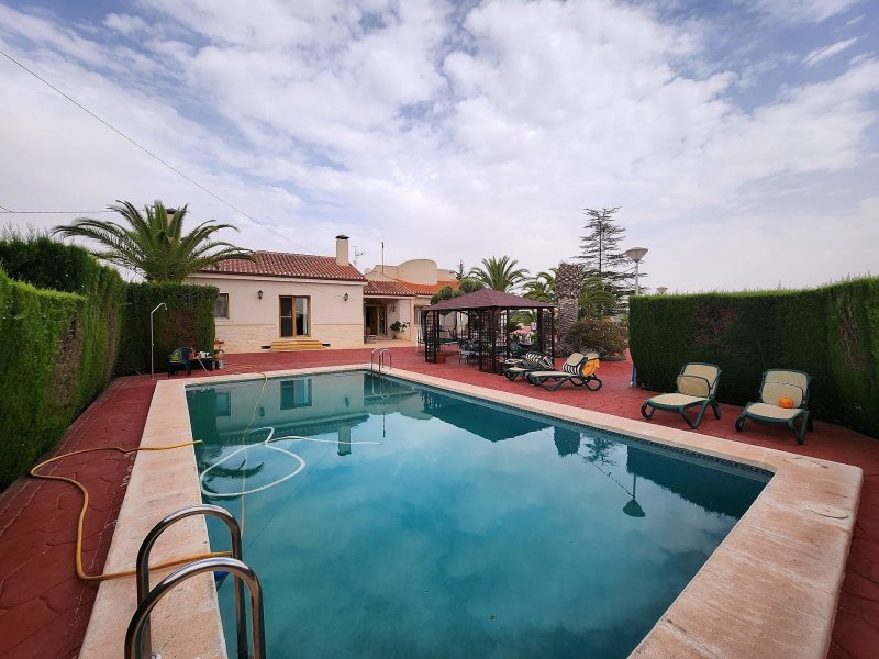 4 Bedroom 4 Bathroom Villa in Monovar