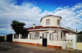 3-7374/1411, 6 Bedroom 3 Bathroom Villa in Los Alcazares