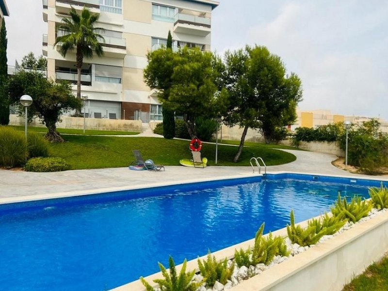 2 Bedroom 2 Bathroom Penthouse in Villamartin