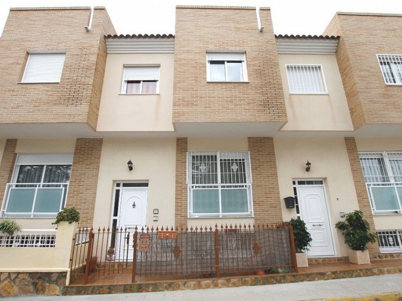 3 Bedroom 2 Bathroom Townhouse in Los Montesinos
