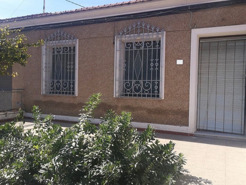 4 Bedroom 2 Bathroom Townhouse in Los Montesinos