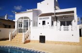 3-7338/777, 4 Bedroom 2 Bathroom Villa in Torrevieja