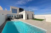 3-7326/786, 3 Bedroom 3 Bathroom Villa in La Manga del Mar Menor