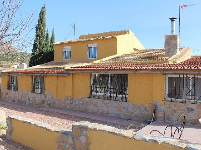 3 Bedroom 1 Bathroom Villa in Fortuna