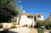 3-7261/821, 5 Bedroom 3 Bathroom Villa in Castalla