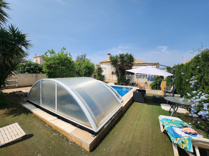 3 Bedroom 2 Bathroom Villa in Castalla