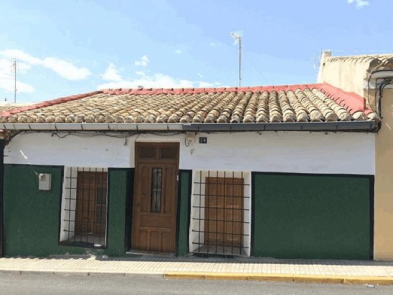 3 Bedroom 2 Bathroom Townhouse in Pinoso