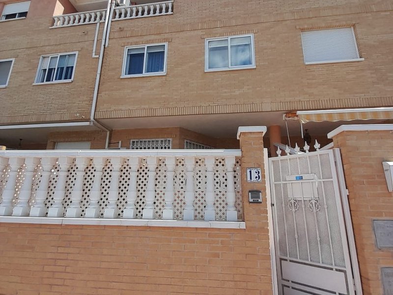 4 Bedroom 3 Bathroom Townhouse in Monovar