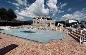 3-7106/910, 5 Bedroom 1 Bathroom Finca in Hondón de las Nieves